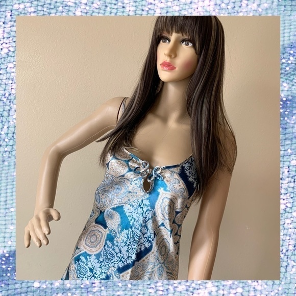 Inner Most Blue Slip - Picture 2 of 7